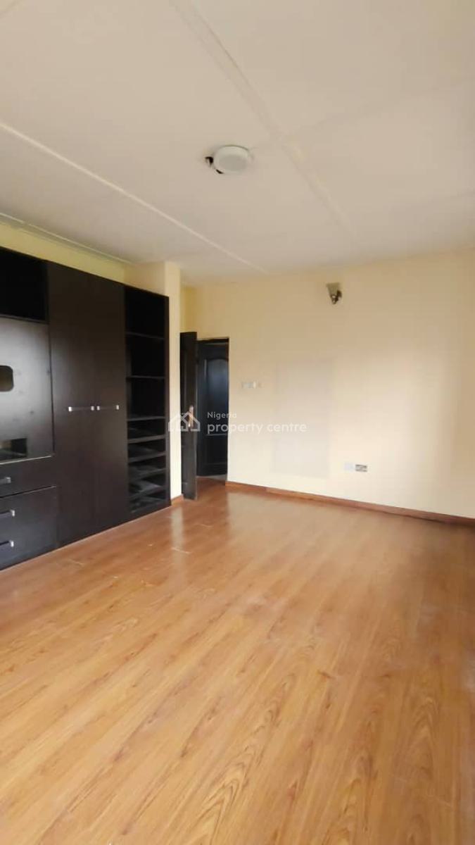 Well Maintained 4 Bedroom Semi Detached Duplex, Mobolaji Johnson Estate, Lekki Phase 1, Lekki, Lagos, Semi-detached Duplex for Sale