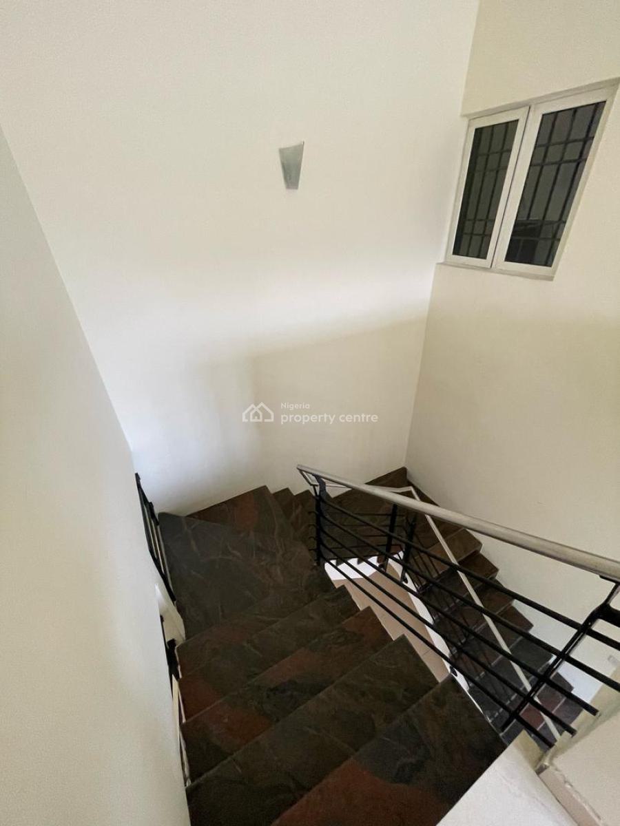 Lovely 3-bedroom Terrace Apartment with Bq located in a Serene Residen, Victoria Island (vi), Lagos, Flat / Apartment for Rent