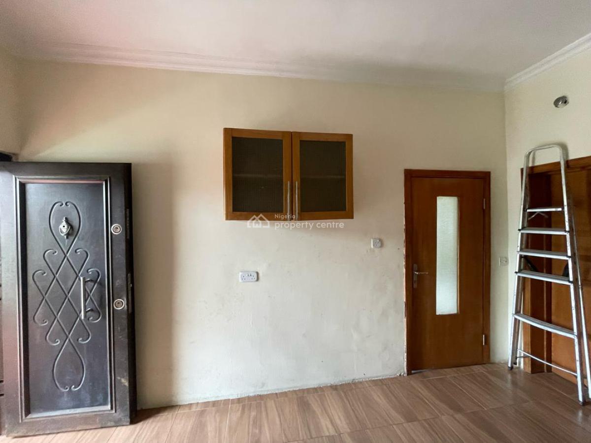 Lovely 3-bedroom Terrace Apartment with Bq located in a Serene Residen, Victoria Island (vi), Lagos, Flat / Apartment for Rent