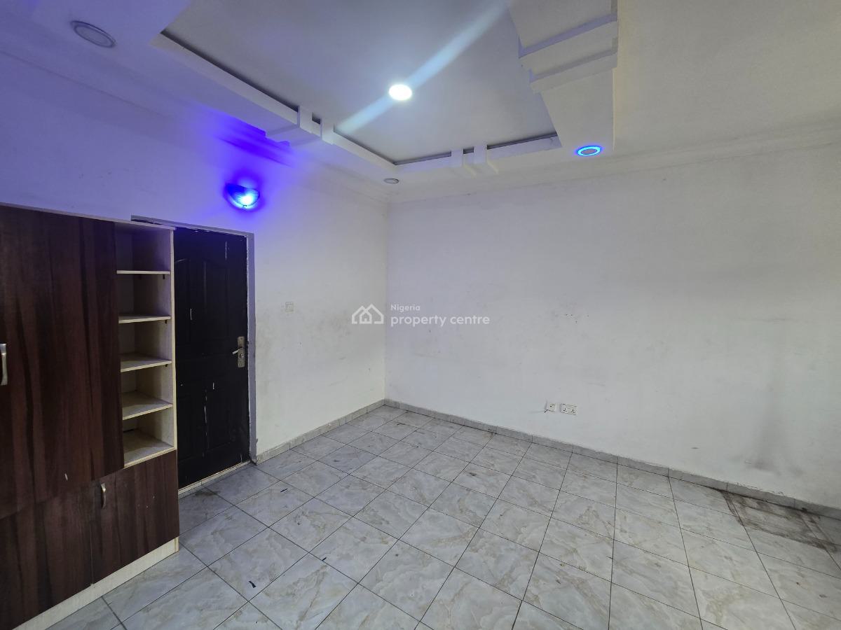 Spacious Studio Apartment, Off Freedom Way, Lekki Phase 1, Lekki, Lagos, Flat / Apartment for Rent