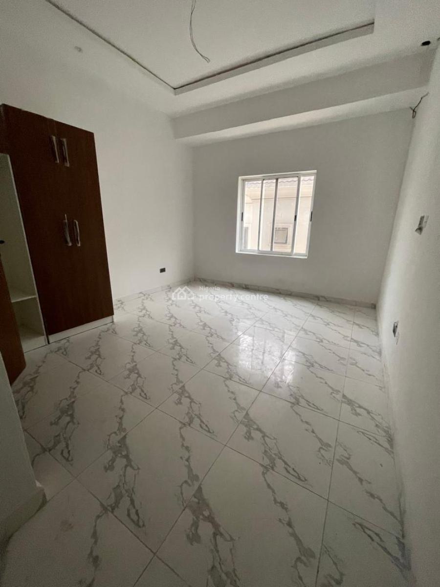 Spacious Massive Luxury 2 Bedroom Penthouse Withbq Is Available, Lekki Phase 1, Lekki, Lagos, Flat / Apartment for Rent