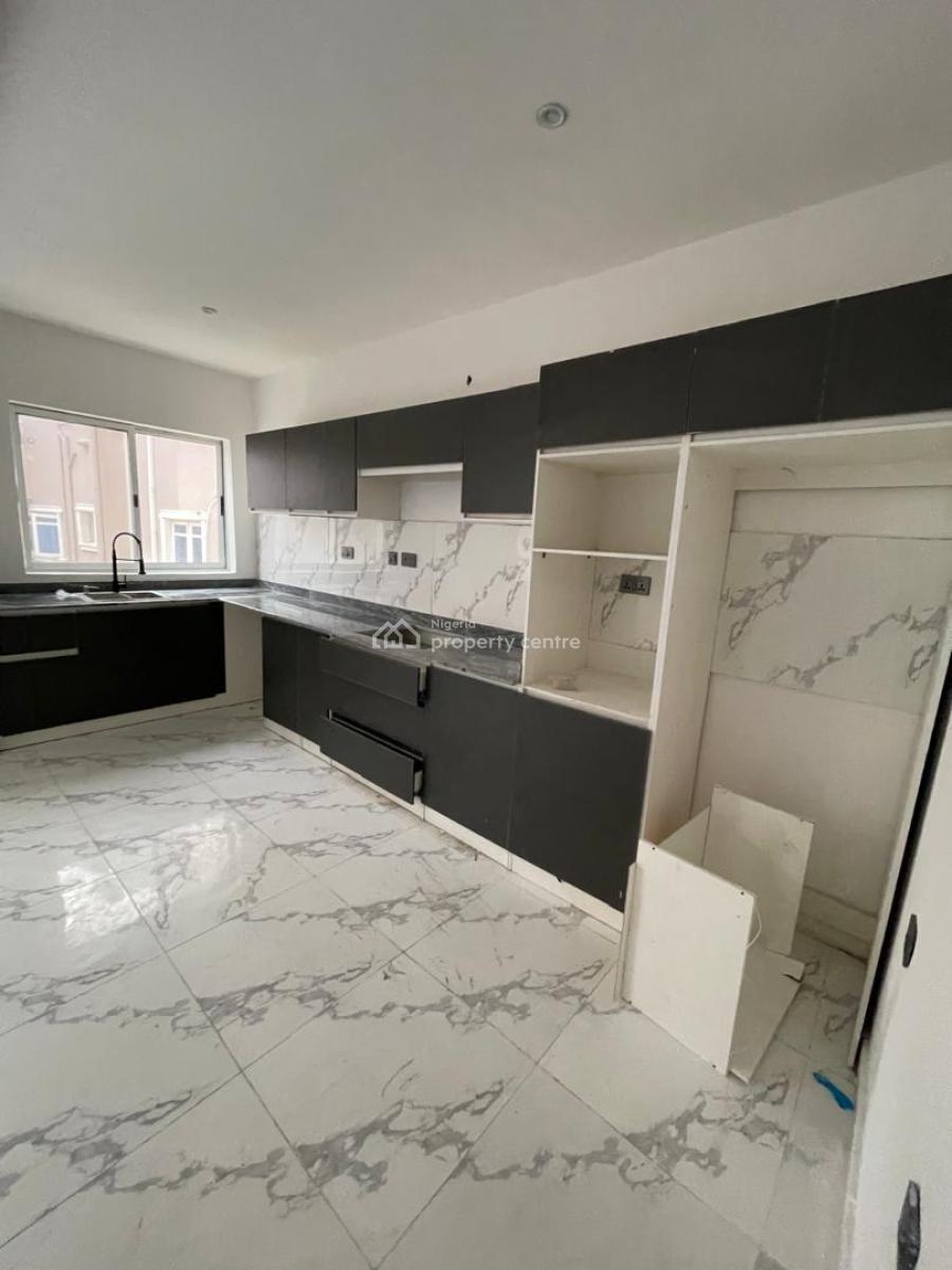 Spacious Massive Luxury 2 Bedroom Penthouse Withbq Is Available, Lekki Phase 1, Lekki, Lagos, Flat / Apartment for Rent