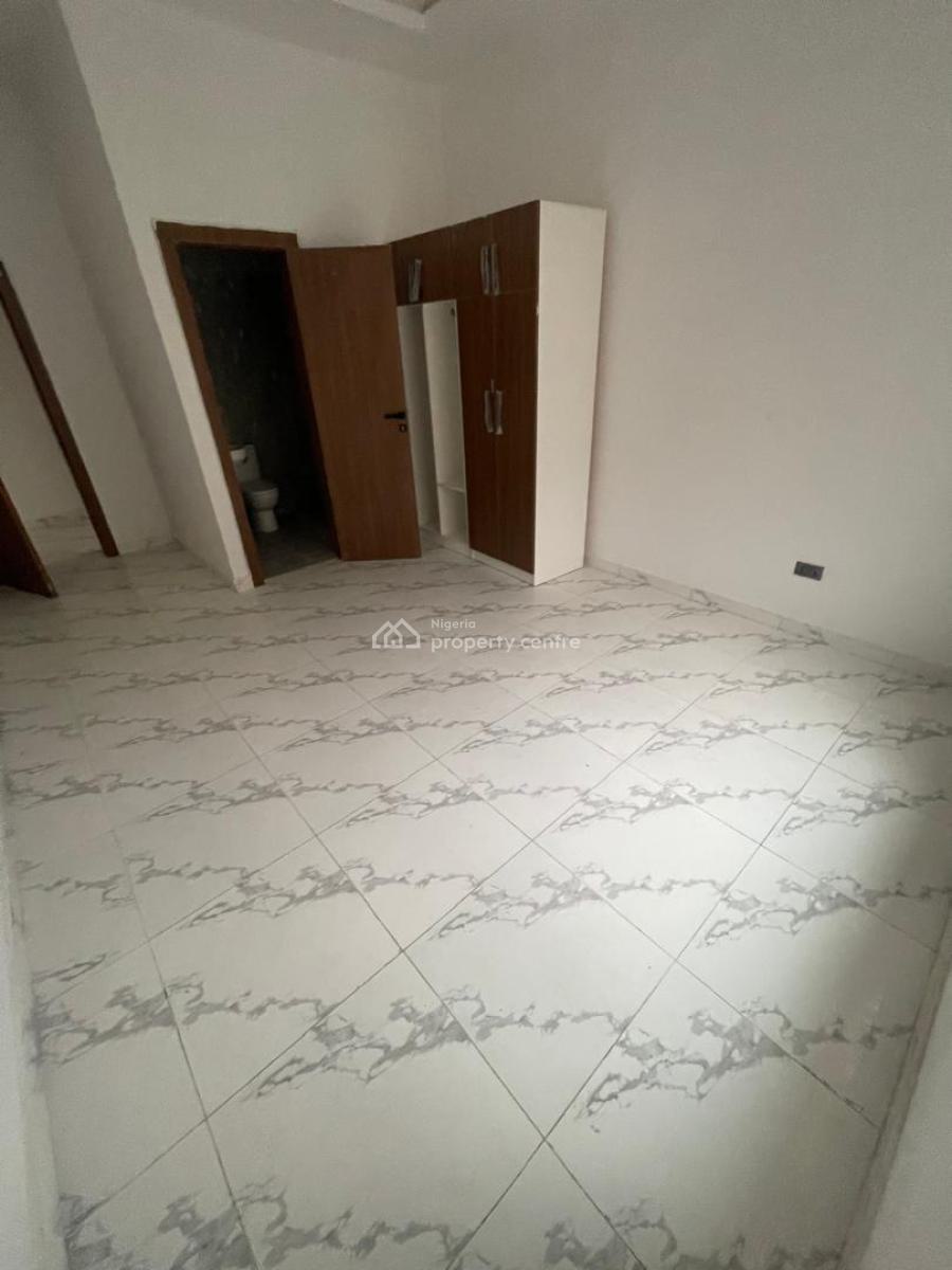 Spacious Massive Luxury 2 Bedroom Penthouse Withbq Is Available, Lekki Phase 1, Lekki, Lagos, Flat / Apartment for Rent