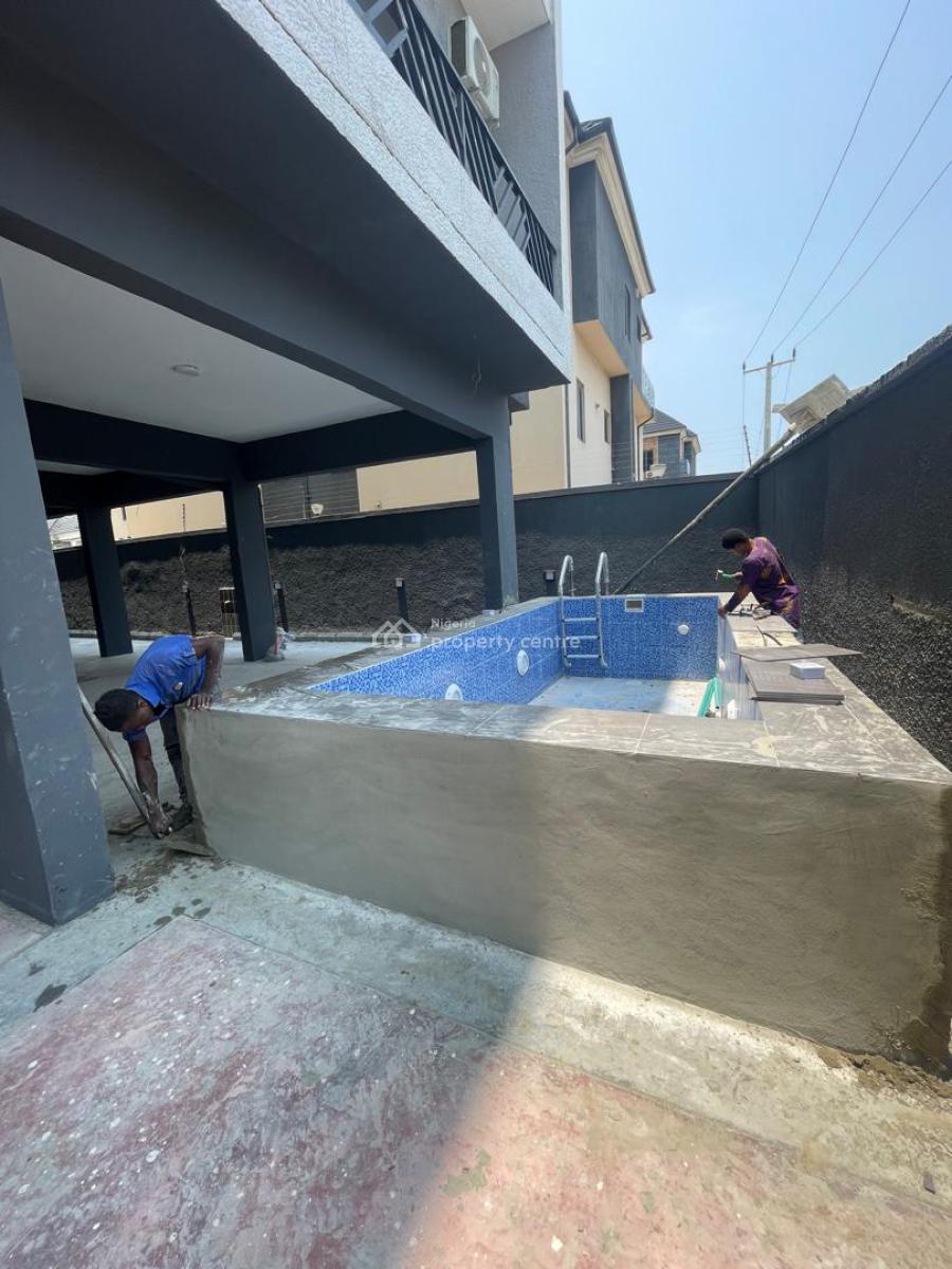 Spacious Massive Luxury 2 Bedroom Penthouse Withbq Is Available, Lekki Phase 1, Lekki, Lagos, Flat / Apartment for Rent