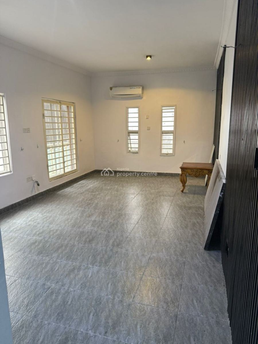 2 Bedroom Banana Island   30m S/charge. 3m Legal Fe, Banana Island, Ikoyi, Lagos, Flat / Apartment for Rent