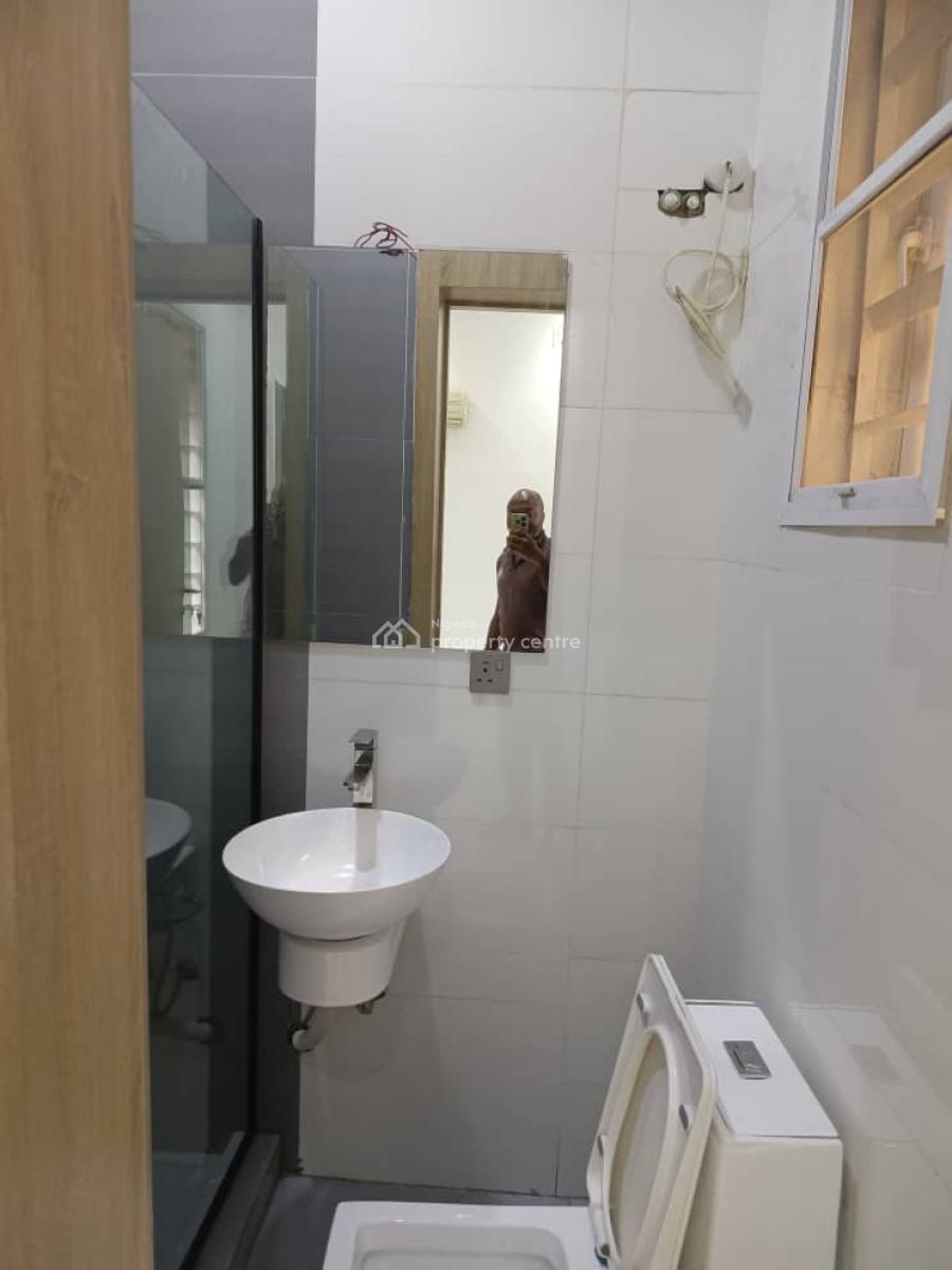 2 Bedroom Apartment in Victoria Island   #20m Service Charge #2m I, Victoria Island (vi), Lagos, Flat / Apartment for Rent