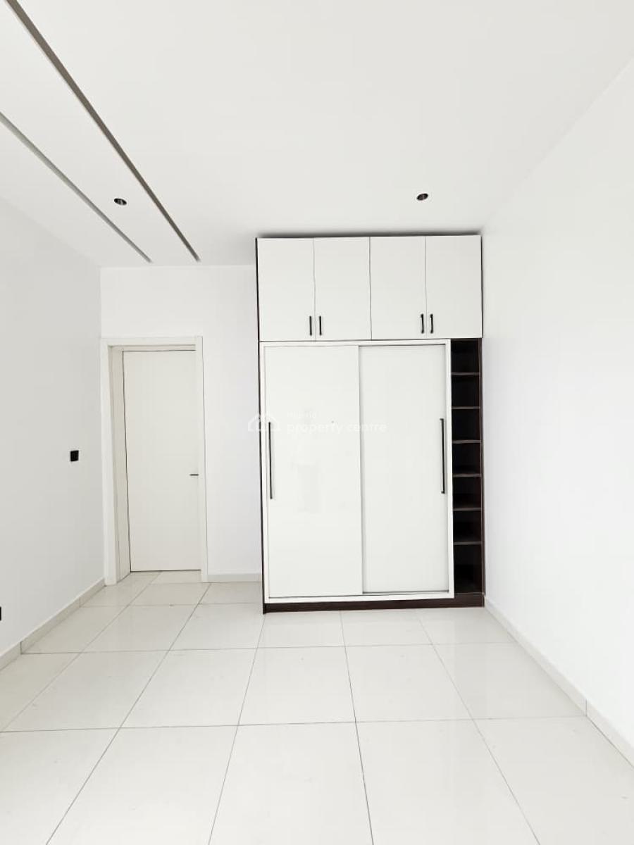 Newly Well Built 2 Bedroom Apartment with Gym, Elevator and Pool, Lekki Phase 1, Lekki, Lagos, Flat / Apartment for Sale