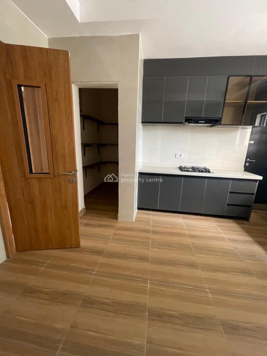Spacious Massive Luxury 2 Bedroom Penthouse Withbq Is Available, Lekki Phase 1, Lekki, Lagos, Flat / Apartment for Rent