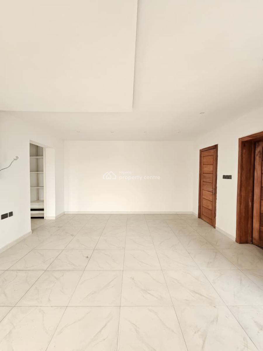 Contemporary Spacious 5 Bedroom Semi-detached Duplex, Lekki Phase 1, Lekki, Lagos, Semi-detached Duplex for Sale