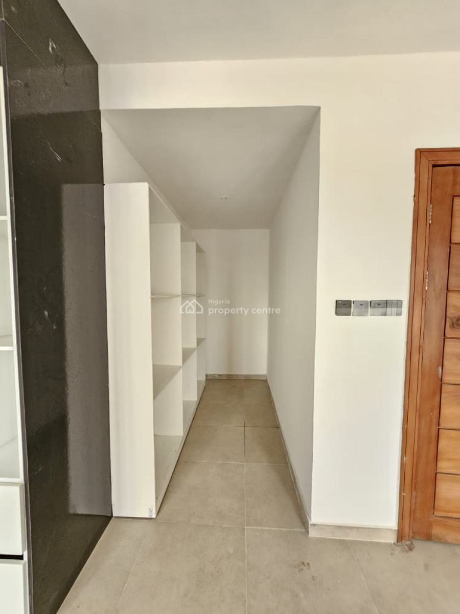 Contemporary Spacious 5 Bedroom Semi-detached Duplex, Lekki Phase 1, Lekki, Lagos, Semi-detached Duplex for Sale