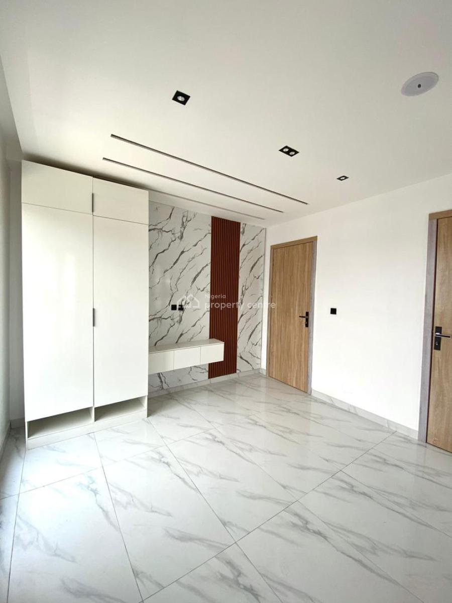 Contemporary Newly Built Spacious 2bedrooms Serviced Apartment, in a Secured Neighborhood, Ikate Elegushi, Lekki, Lagos, Block of Flats for Sale