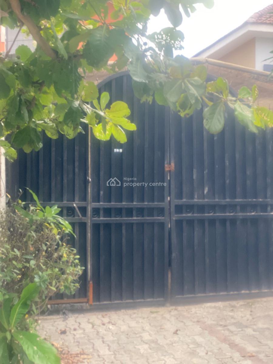 One Bedroom Self Contained. Studio Apartment, Babatunde Anjous Off Admiralty, Lekki Phase 1, Lekki, Lagos, Mini Flat (room and Parlour) for Rent