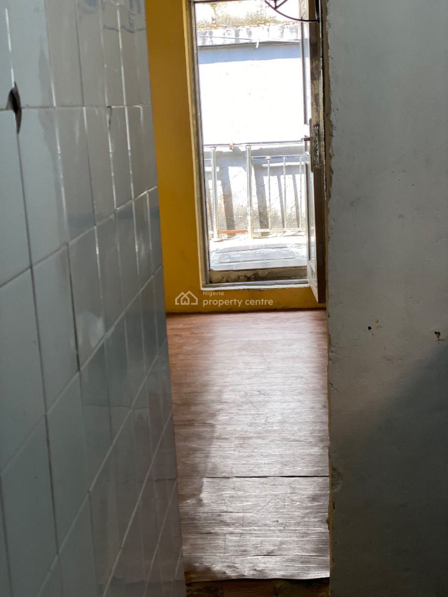 One Bedroom Self Contained. Studio Apartment, Babatunde Anjous Off Admiralty, Lekki Phase 1, Lekki, Lagos, Mini Flat (room and Parlour) for Rent