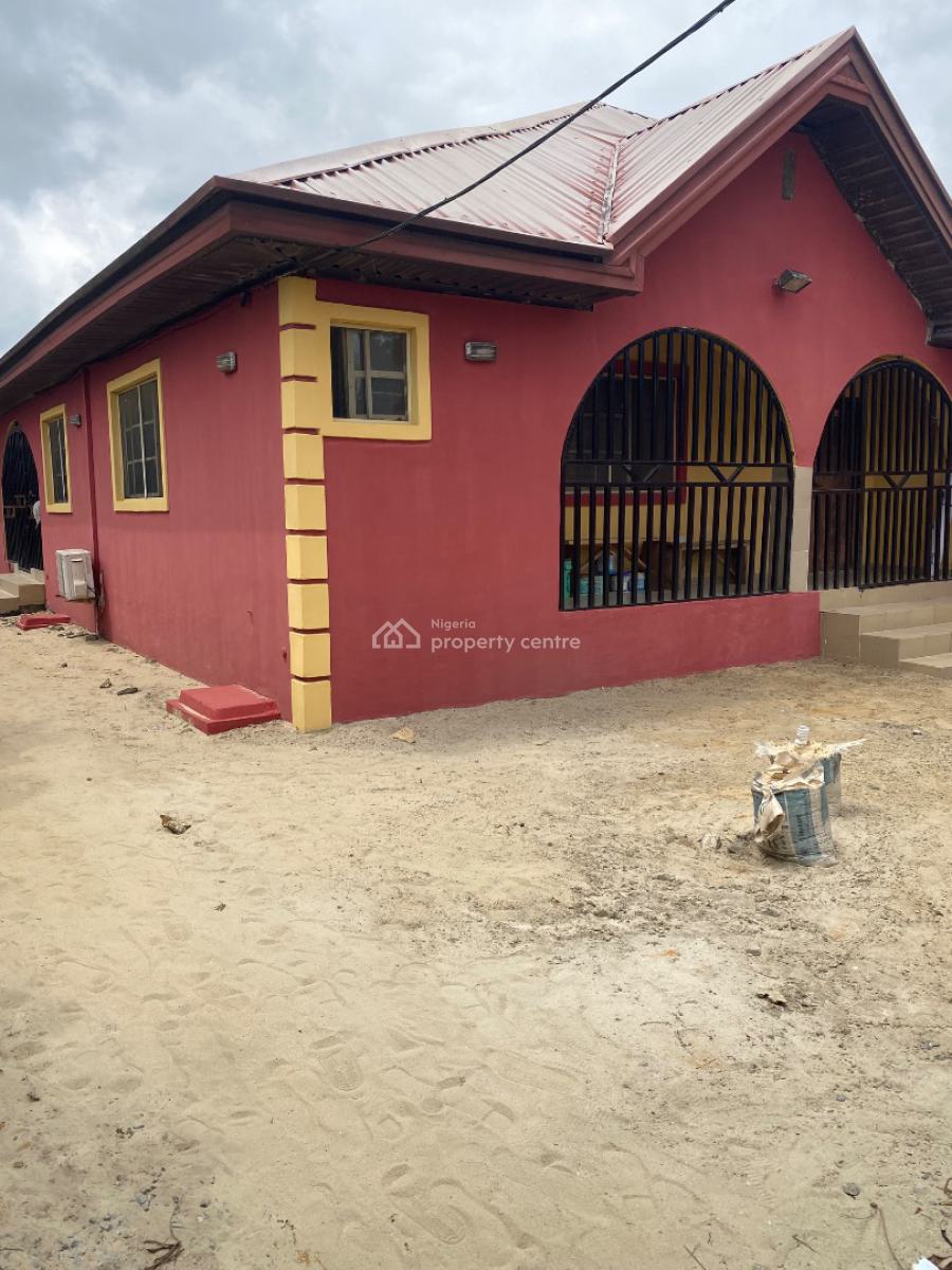 Units of Bungalows Built on 652sqm of Land, Elesekan Estate, Bogije, Ibeju Lekki, Lagos, Detached Bungalow for Sale
