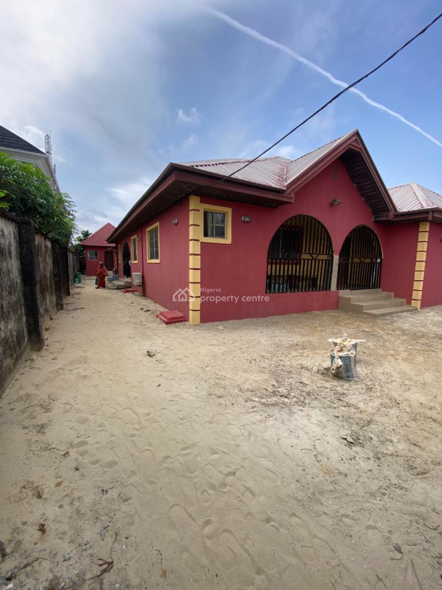 Units of Bungalows Built on 652sqm of Land, Elesekan Estate, Bogije, Ibeju Lekki, Lagos, Detached Bungalow for Sale