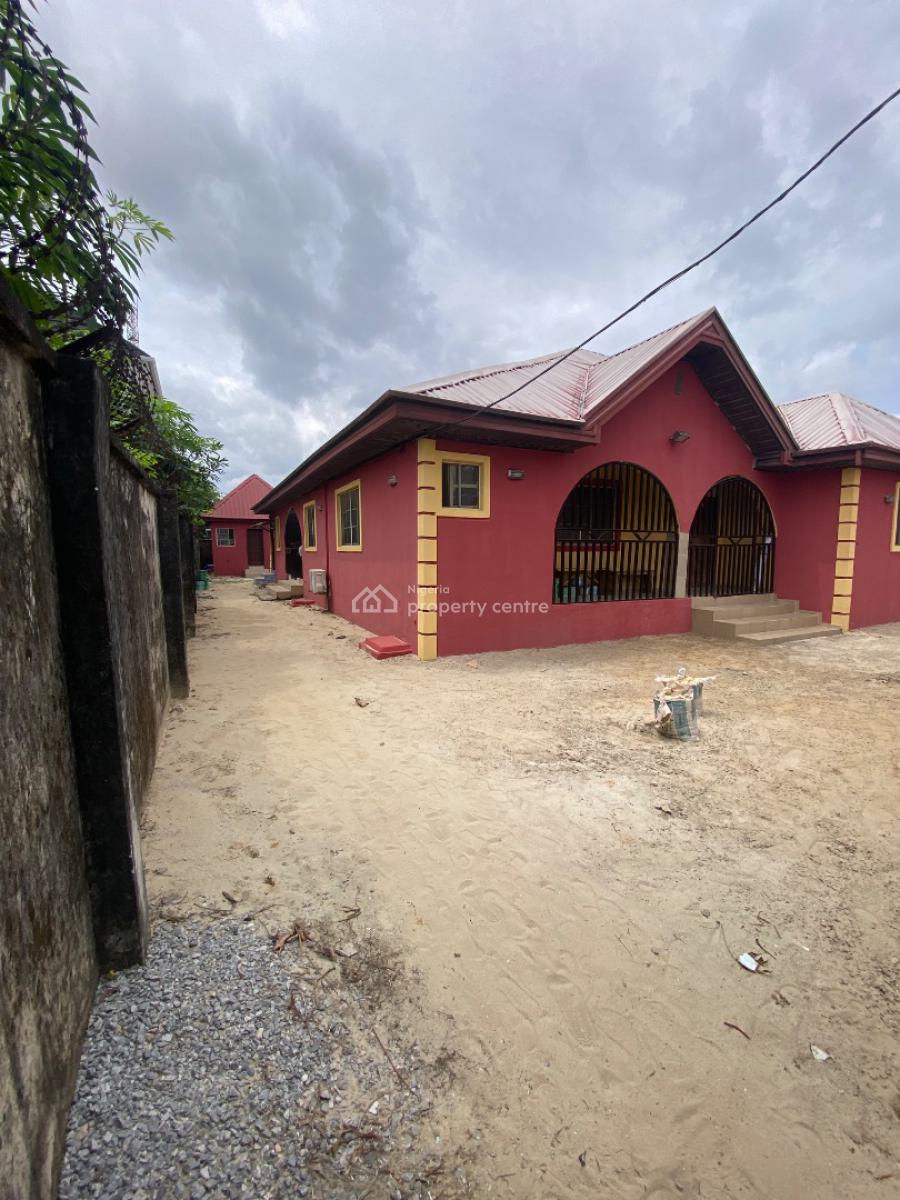 Units of Bungalows Built on 652sqm of Land, Elesekan Estate, Bogije, Ibeju Lekki, Lagos, Detached Bungalow for Sale