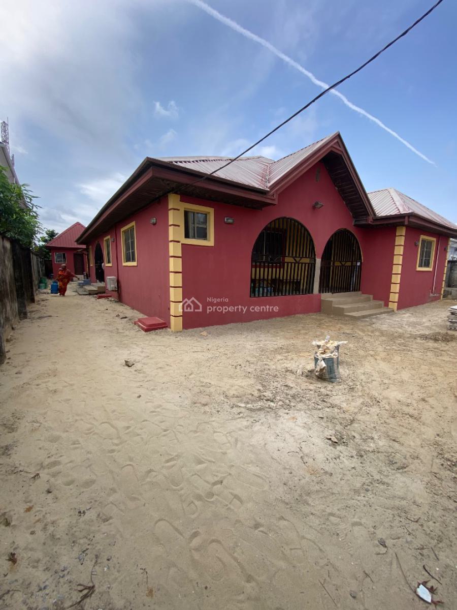 Units of Bungalows Built on 652sqm of Land, Elesekan Estate, Bogije, Ibeju Lekki, Lagos, Detached Bungalow for Sale