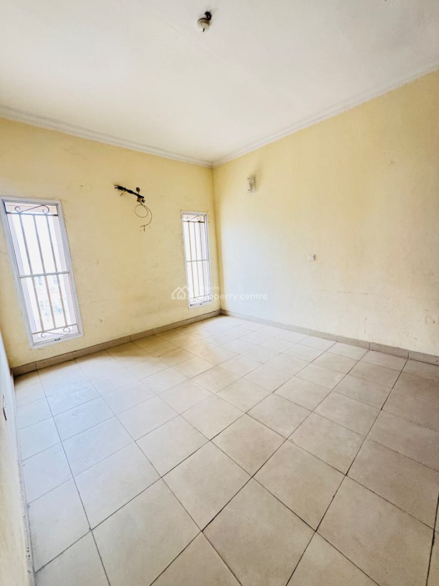 Spacious 3 Bedroom Apartment with Bq, Pennisula Estate Sangotedo Ajah, Ajah, Lagos, Flat / Apartment for Rent