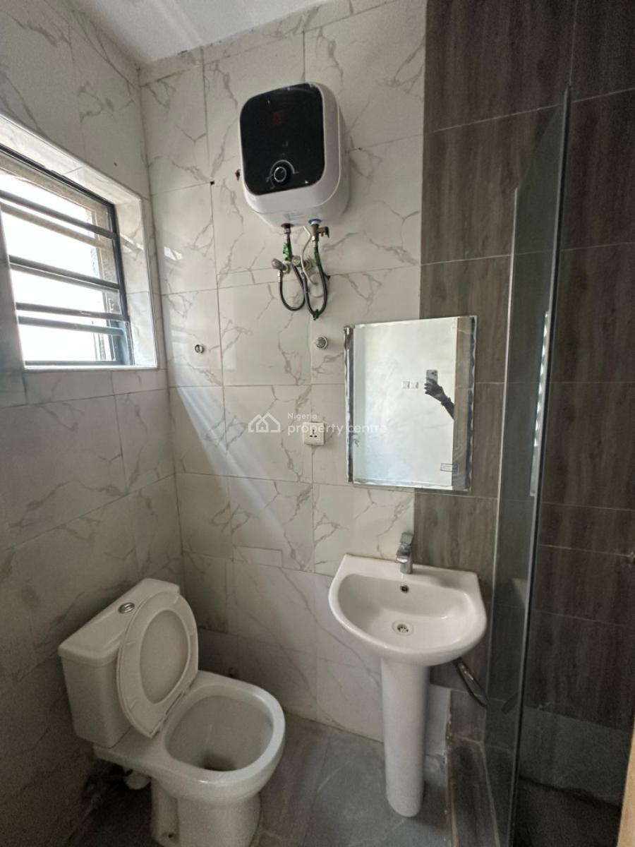 Amazing ‎fully Service 3 Bedroom Terrace Duplex with Bq, Ologolo, Lekki, Lagos, Terraced Duplex for Rent