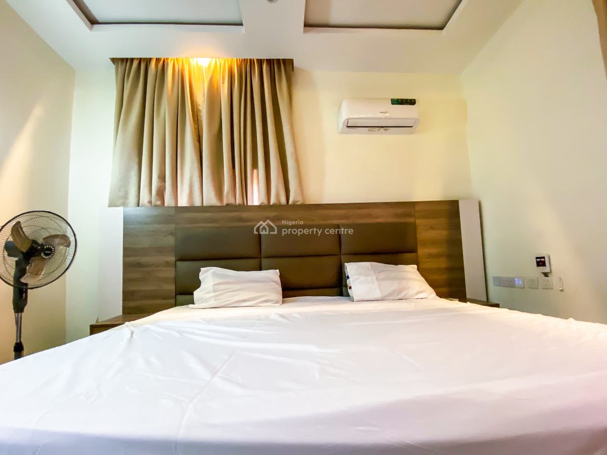 Luxury Smart 3 & 2 Bedroom Furnished and Service Apartment, Voice of Nigeria Road, Lugbe District, Abuja, House Short Let