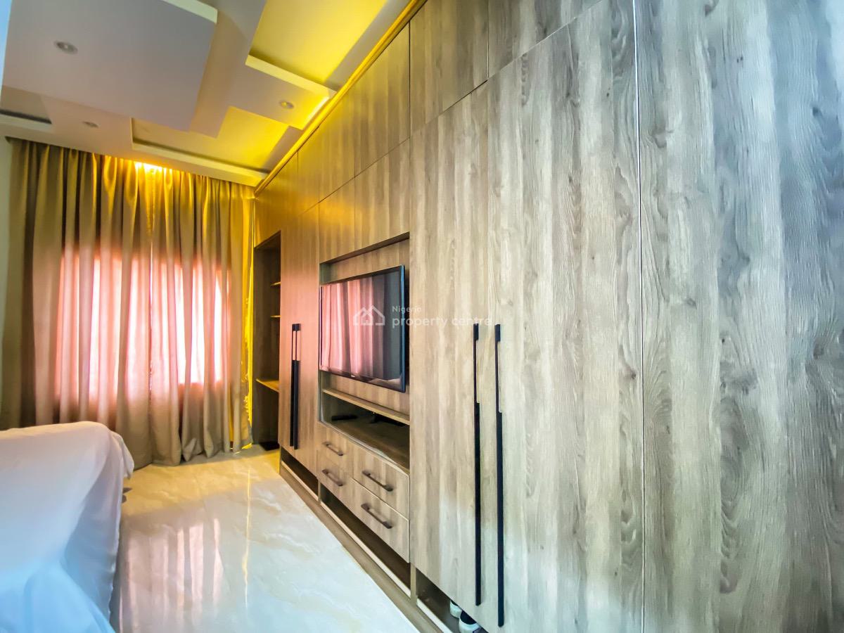 Luxury Smart 3 & 2 Bedroom Furnished and Service Apartment, Voice of Nigeria Road, Lugbe District, Abuja, House Short Let