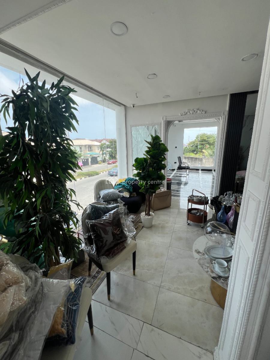 Luxury Commercial Space Located on a Busy Road in Lekki Phase 1, Lekki Phase 1, Lekki, Lagos, Commercial Property for Rent