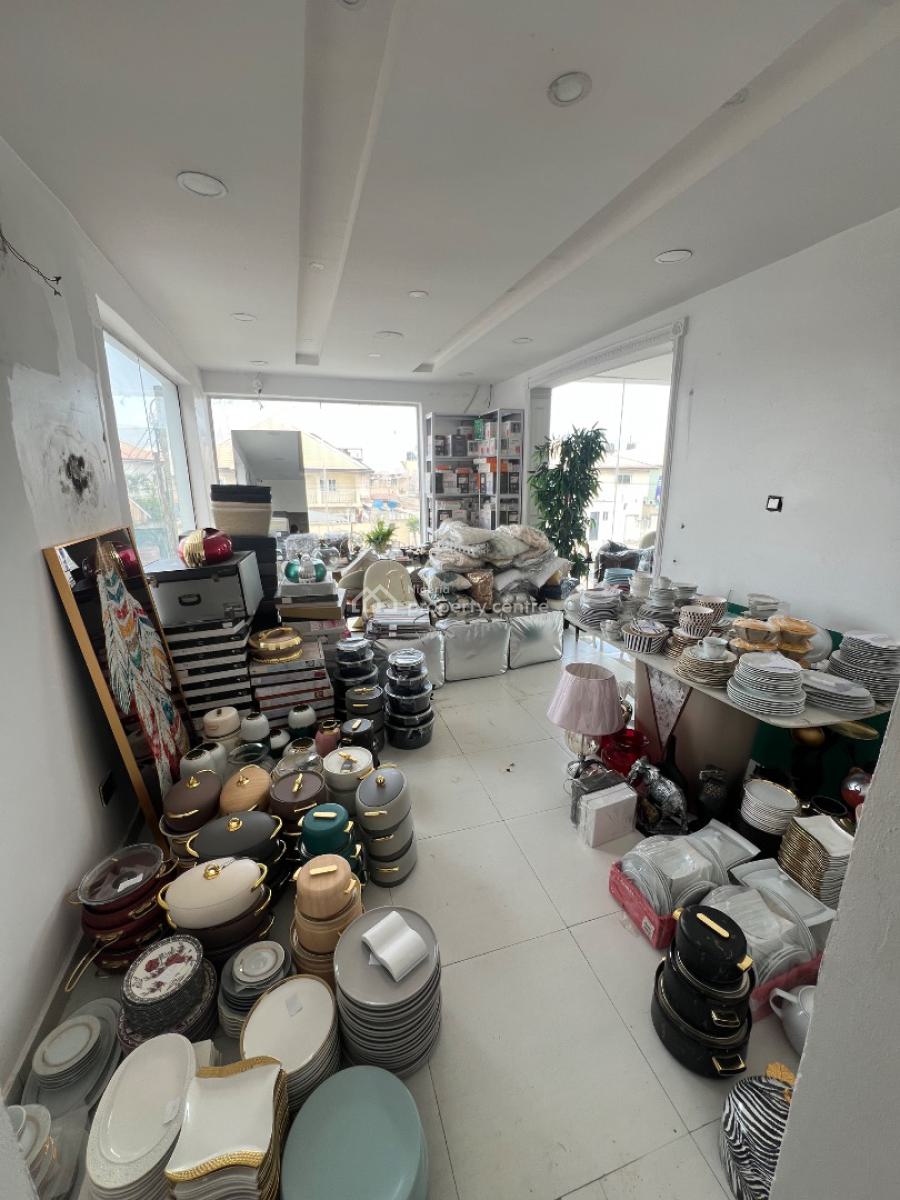 Luxury Commercial Space Located on a Busy Road in Lekki Phase 1, Lekki Phase 1, Lekki, Lagos, Commercial Property for Rent