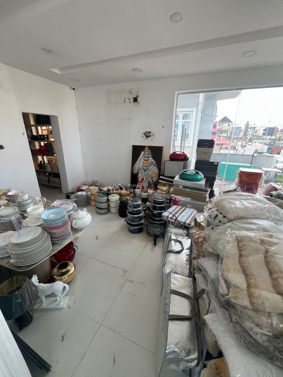 Luxury Commercial Space Located on a Busy Road in Lekki Phase 1, Lekki Phase 1, Lekki, Lagos, Commercial Property for Rent
