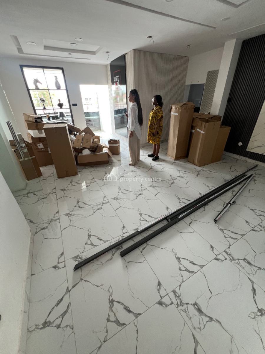 Luxury Commercial Space Located on a Busy Road in Lekki Phase 1, Lekki Phase 1, Lekki, Lagos, Commercial Property for Rent