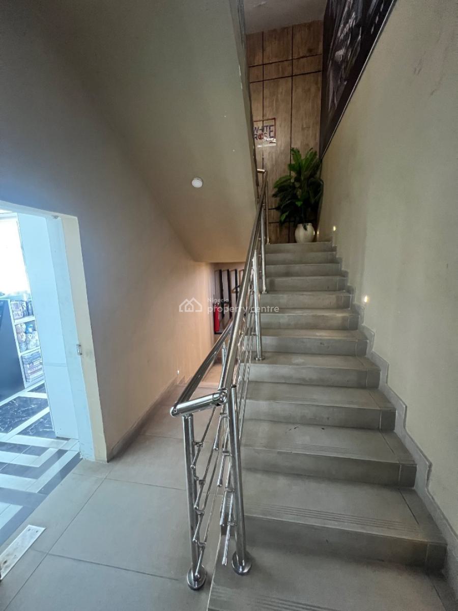 Luxury Commercial Space Located on a Busy Road in Lekki Phase 1, Lekki Phase 1, Lekki, Lagos, Commercial Property for Rent