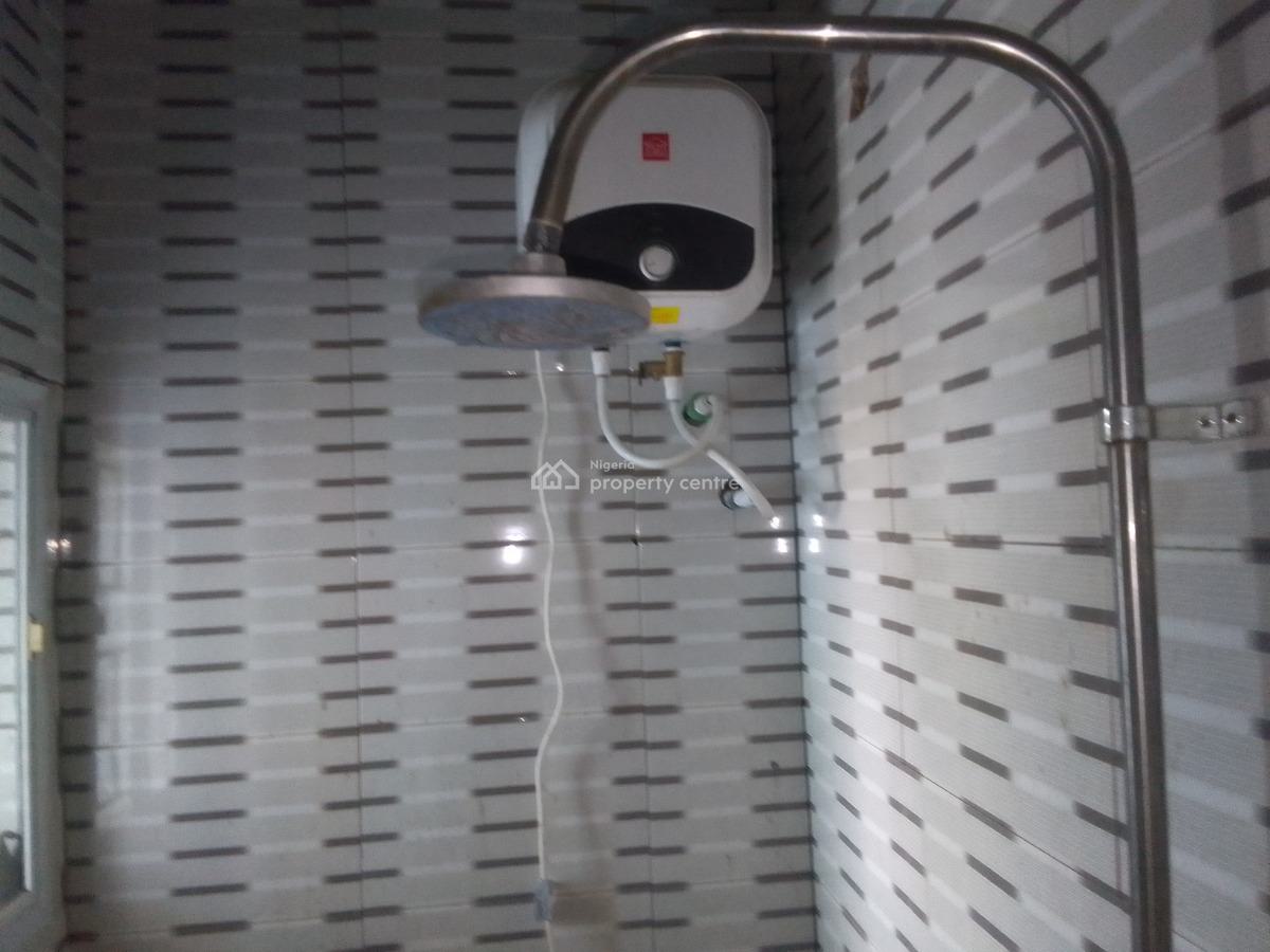Luxury 2 Bedroom Flat with Excellent Features, Newtown, Ogombo, Ajah, Lagos, Flat / Apartment for Rent