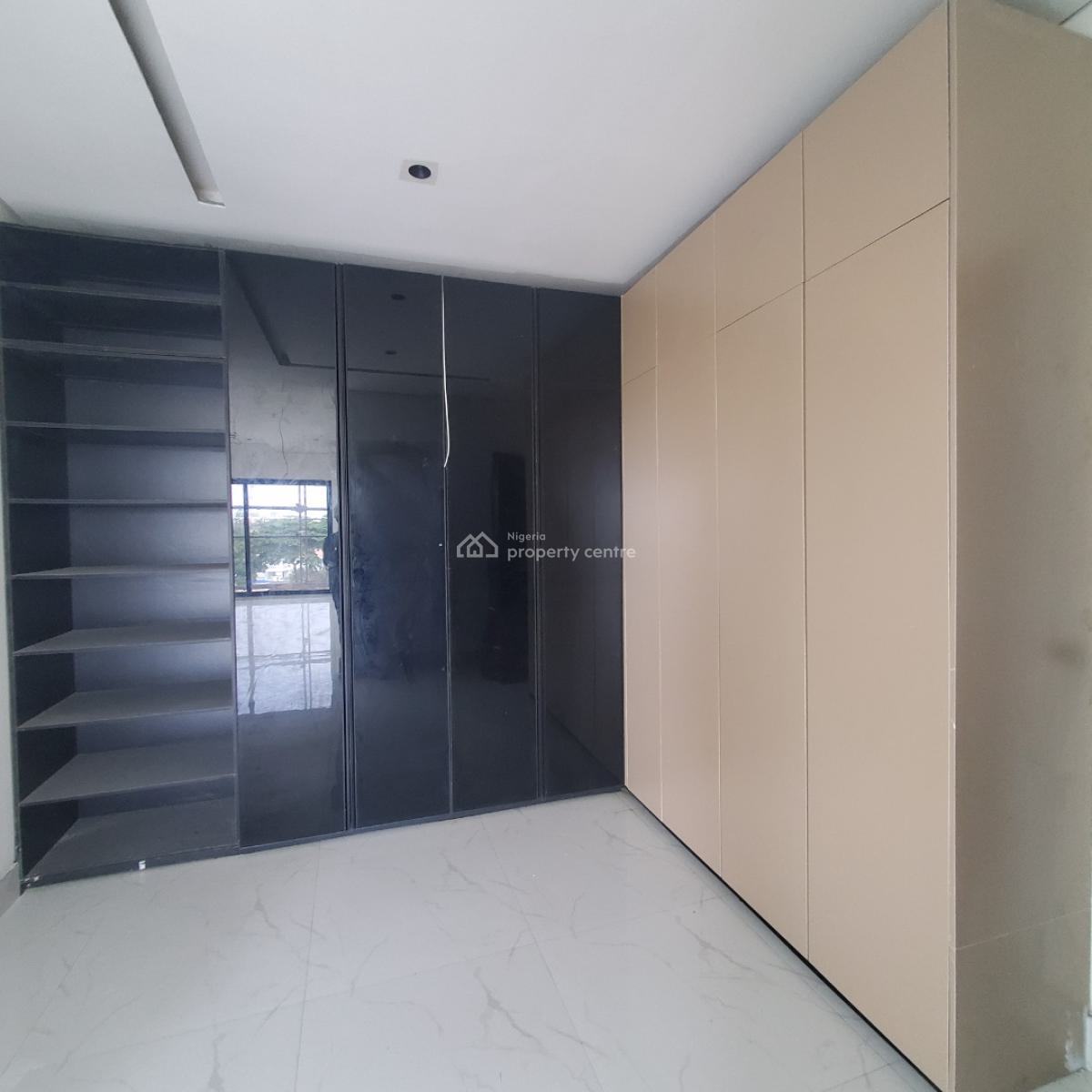 Massive 4 Bedroom Maisonette, Ikoyi, Lagos, Flat / Apartment for Sale