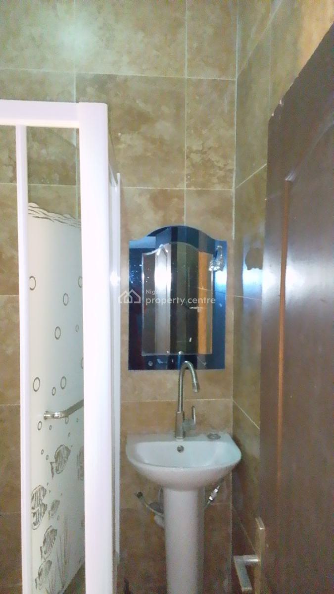 a Luxurious Room Self Contained Studio Apartment, Chevron Drive Northport Estate Chevron, Lekki, Lagos, Self Contain (single Rooms) for Rent