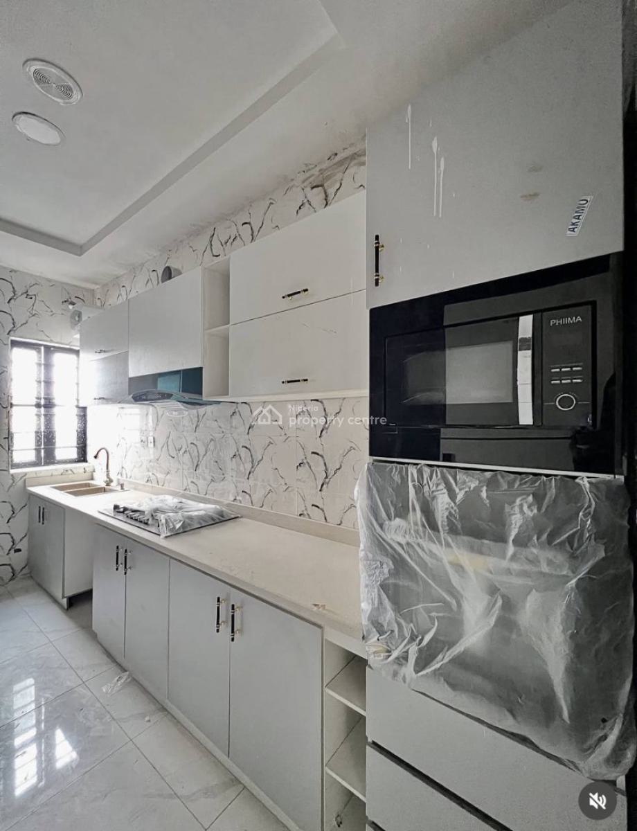 3 Bedroom Terrace, in a Gated and Secured Estate, Ikota, Lekki, Lagos, Terraced Duplex for Sale