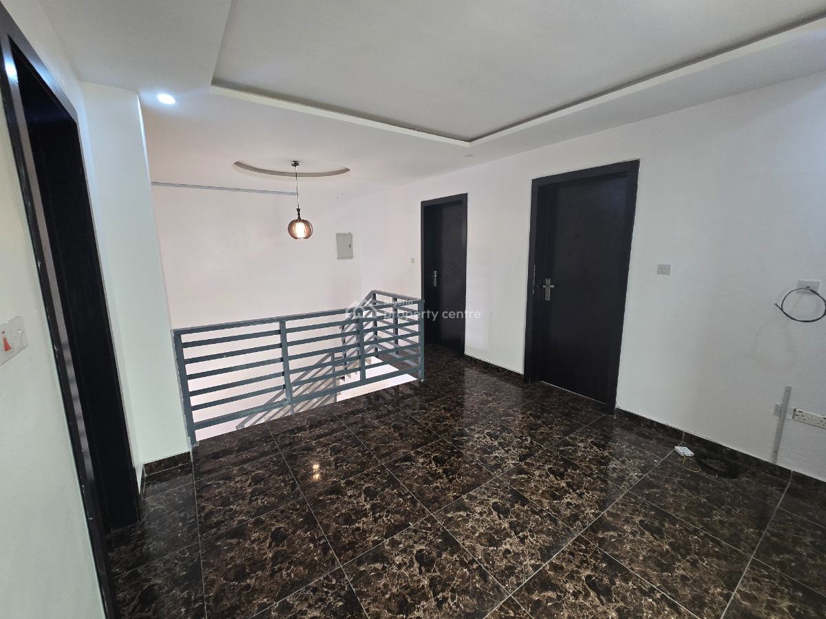 Service 4-bedroom Terrace Plus Bq, Off Admiralty Road, Lekki Phase 1, Lekki, Lagos, Terraced Duplex for Rent
