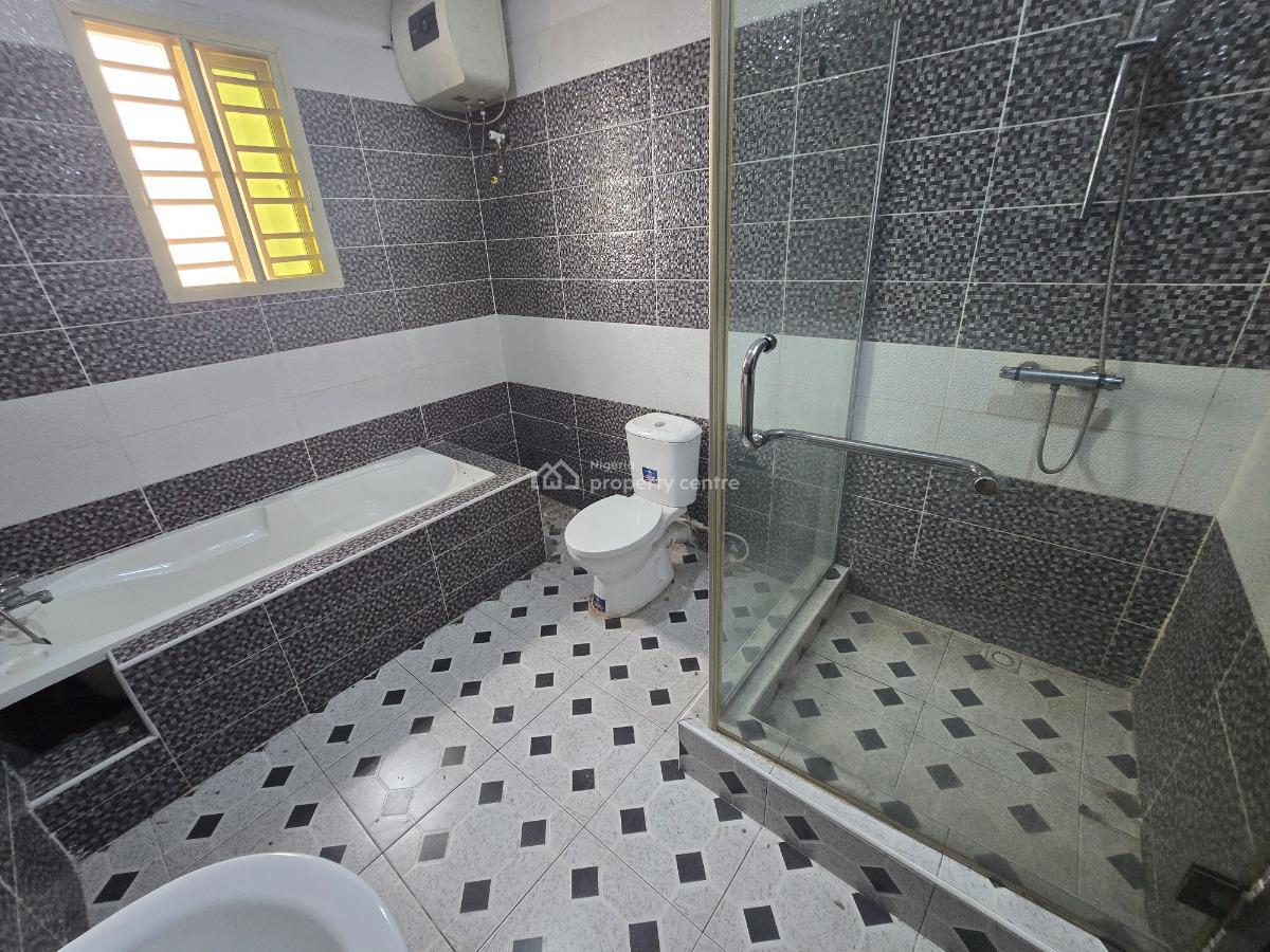 Service 4-bedroom Terrace Plus Bq, Off Admiralty Road, Lekki Phase 1, Lekki, Lagos, Terraced Duplex for Rent