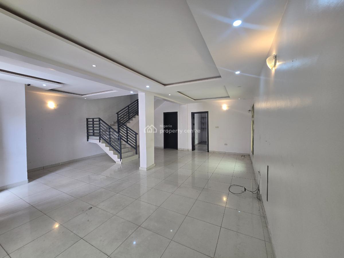 Service 4-bedroom Terrace Plus Bq, Off Admiralty Road, Lekki Phase 1, Lekki, Lagos, Terraced Duplex for Rent
