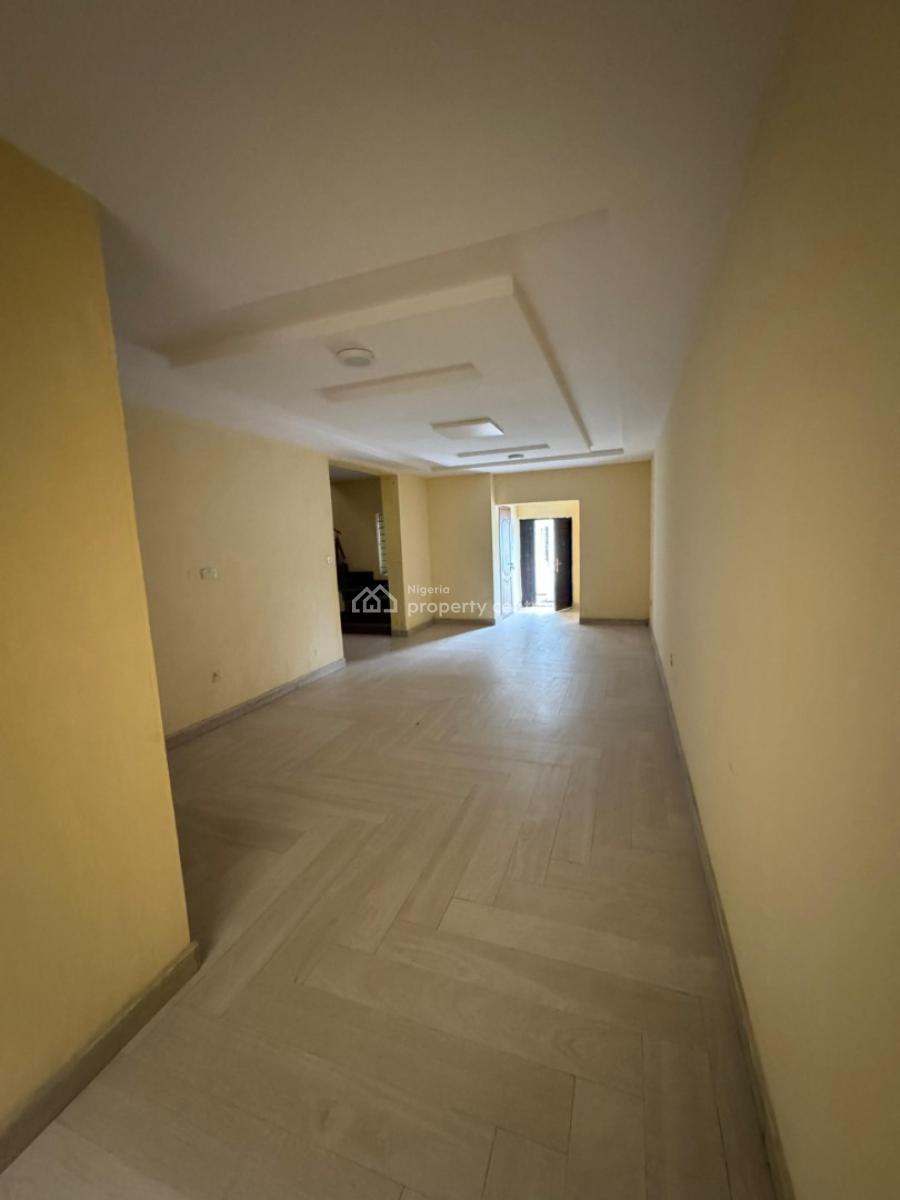Well Maintained Spacious 4bedroom Duplex with Bq, in a Secured Neighborhood, Lekki Phase 1, Lekki, Lagos, Terraced Duplex for Rent