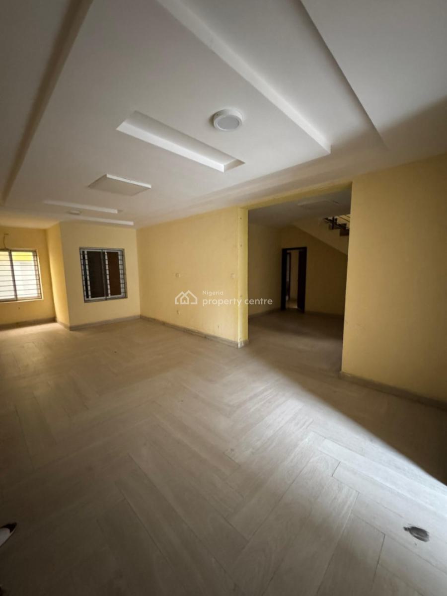Well Maintained Spacious 4bedroom Duplex with Bq, in a Secured Neighborhood, Lekki Phase 1, Lekki, Lagos, Terraced Duplex for Rent