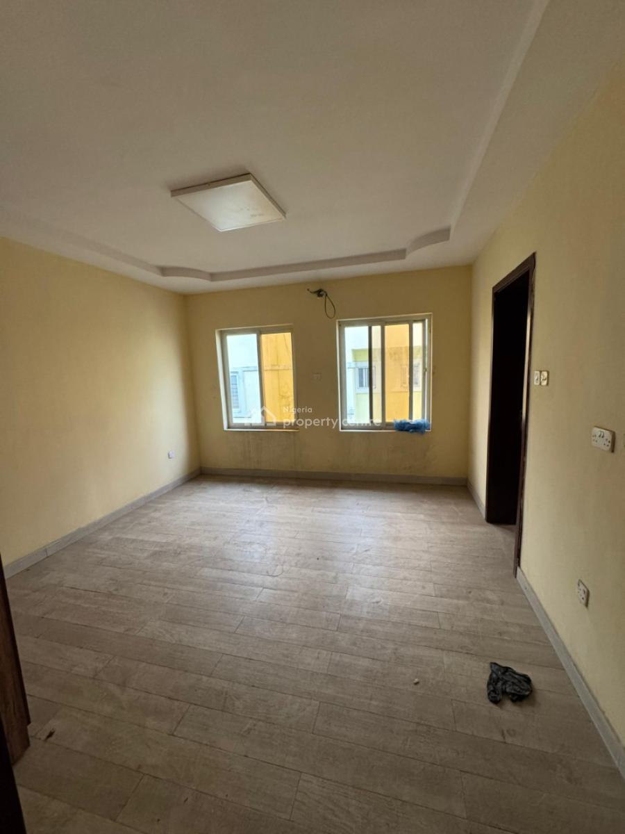 Well Maintained Spacious 4bedroom Duplex with Bq, in a Secured Neighborhood, Lekki Phase 1, Lekki, Lagos, Terraced Duplex for Rent