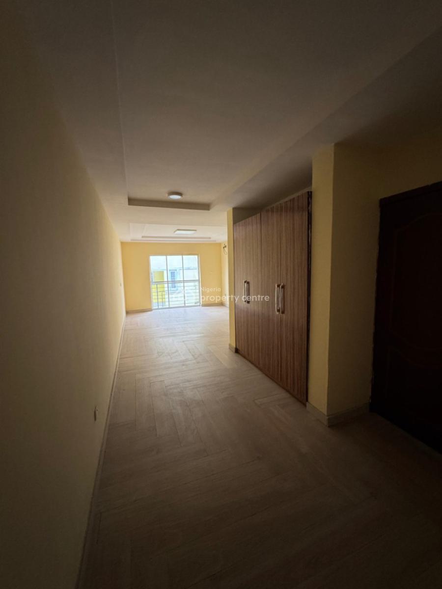 Well Maintained Spacious 4bedroom Duplex with Bq, in a Secured Neighborhood, Lekki Phase 1, Lekki, Lagos, Terraced Duplex for Rent