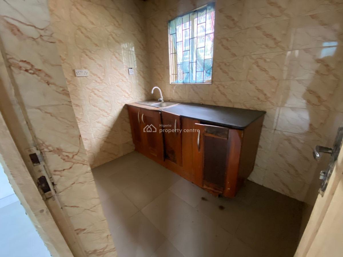 a Room Self Contained with Kitchen, Victoria Island Resettlement Area By 1004 Estate, Victoria Island (vi), Lagos, Self Contain (single Rooms) for Rent