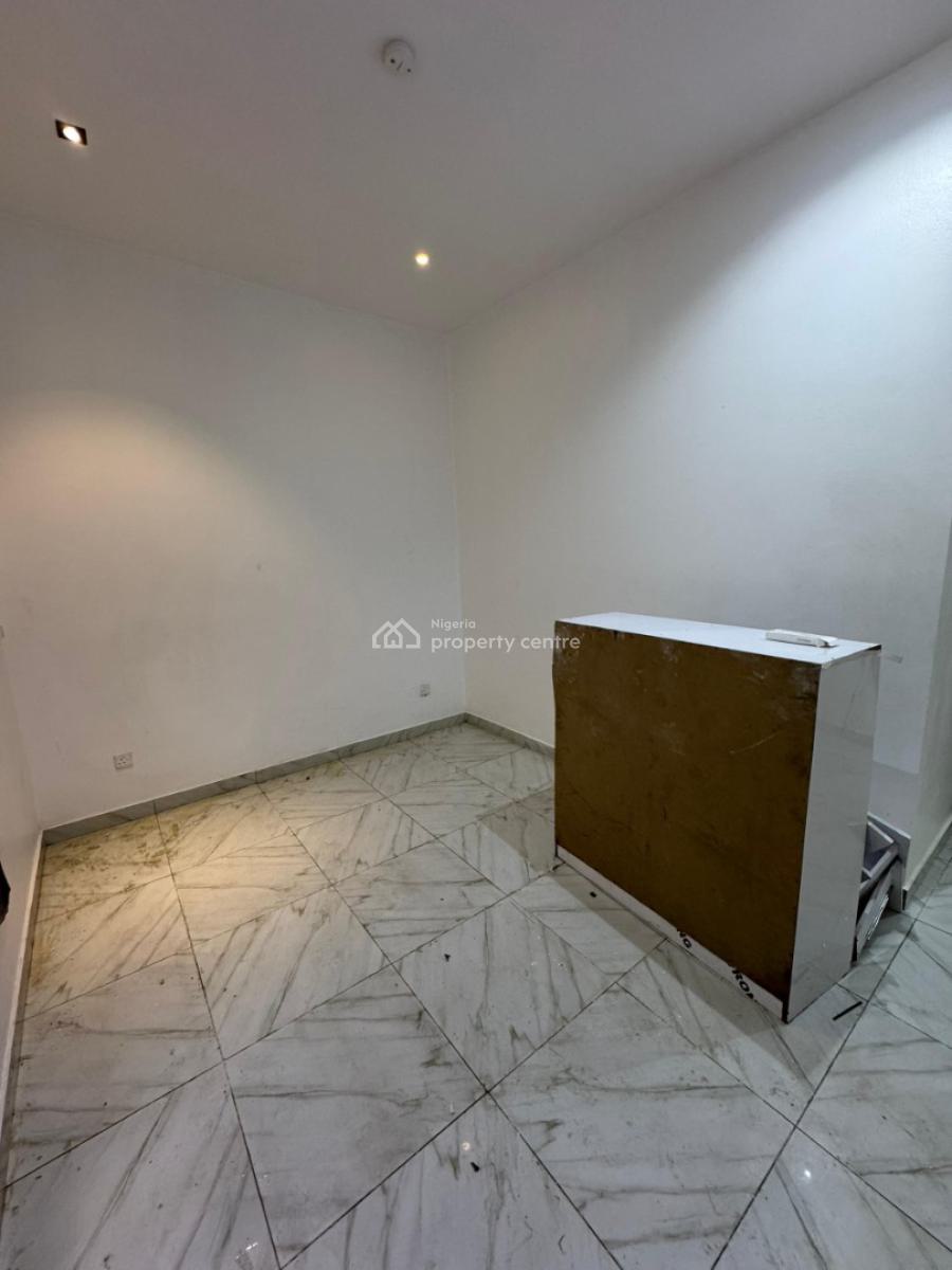Well Maintained Spacious 1bedroom Flat Apartment, in a Secured Estate Off Admiralty Way, Lekki Phase 1, Lekki, Lagos, Mini Flat (room and Parlour) for Rent