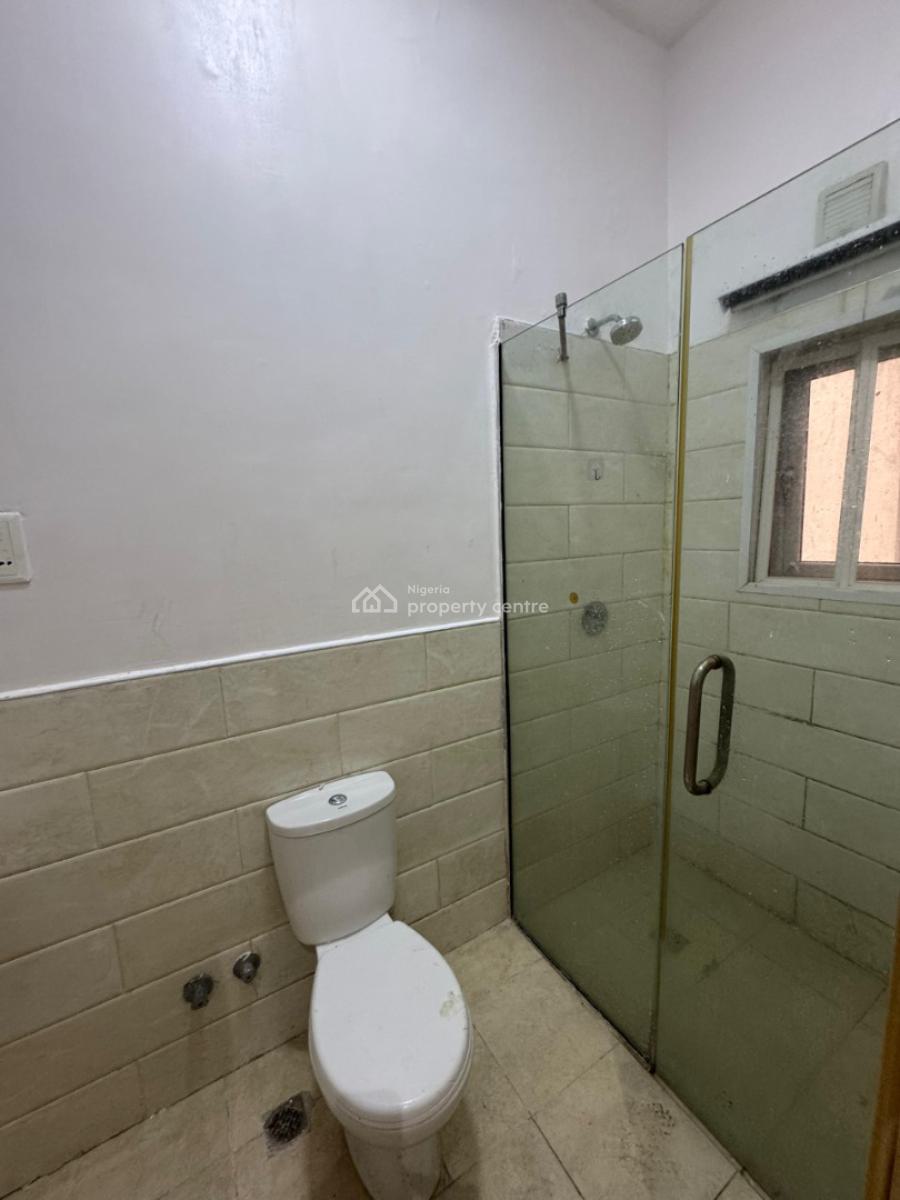 Well Maintained Spacious 1bedroom Flat Apartment, in a Secured Estate Off Admiralty Way, Lekki Phase 1, Lekki, Lagos, Mini Flat (room and Parlour) for Rent