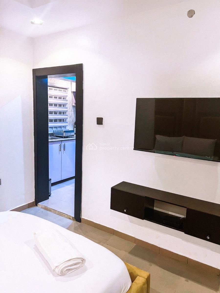 Fully Furnished One Bedroom Apartment in a Self-compound, Off Admiralty Way, Lekki Phase 1, Lekki, Lagos, Mini Flat (room and Parlour) for Rent