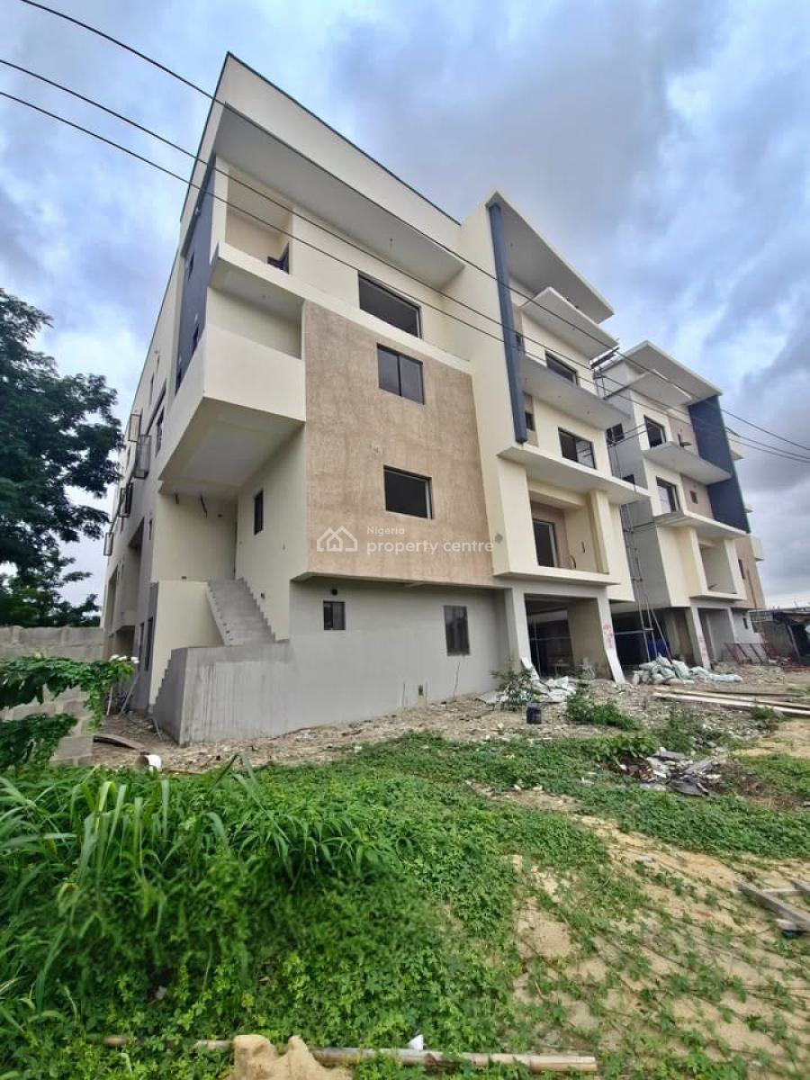 a Massive 4 Bedroom Terrace Duplex with Bq, Obanikoro, Shomolu, Lagos, Terraced Duplex for Sale