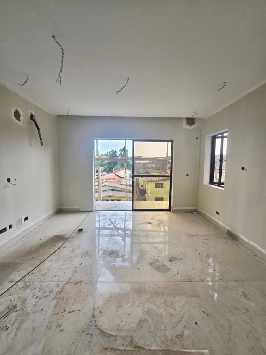 a Massive 4 Bedroom Terrace Duplex with Bq, Obanikoro, Shomolu, Lagos, Terraced Duplex for Sale