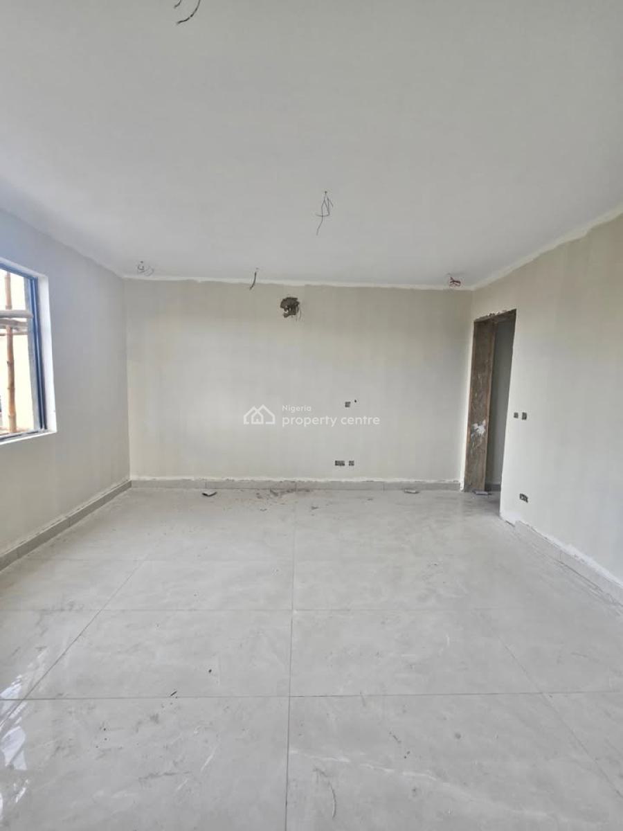a Massive 4 Bedroom Terrace Duplex with Bq, Obanikoro, Shomolu, Lagos, Terraced Duplex for Sale