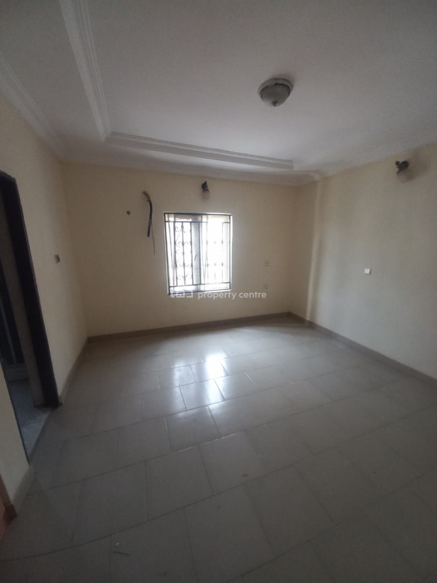 Lovely 3 Bedroom Duplex-like Apartment, Around Skymall, Sangotedo, Ajah, Lagos, Flat / Apartment for Rent