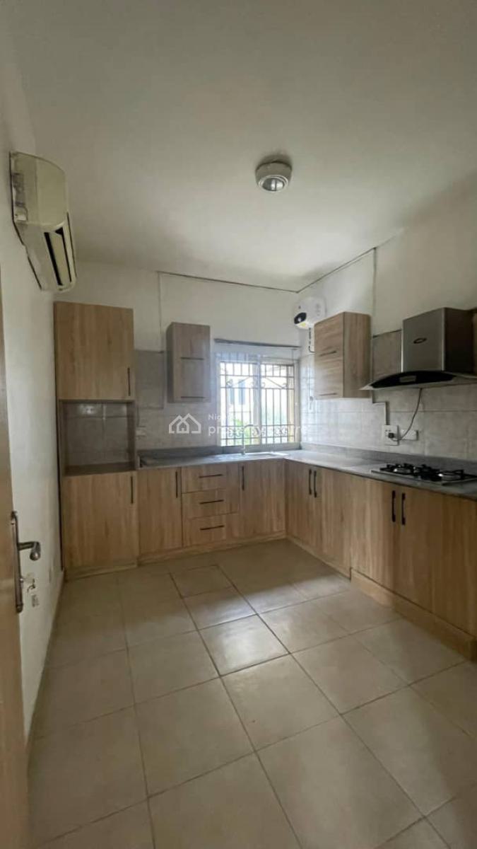 3-bedroom Apartment, Lekki Phase 1, Lekki, Lagos, Flat / Apartment for Rent